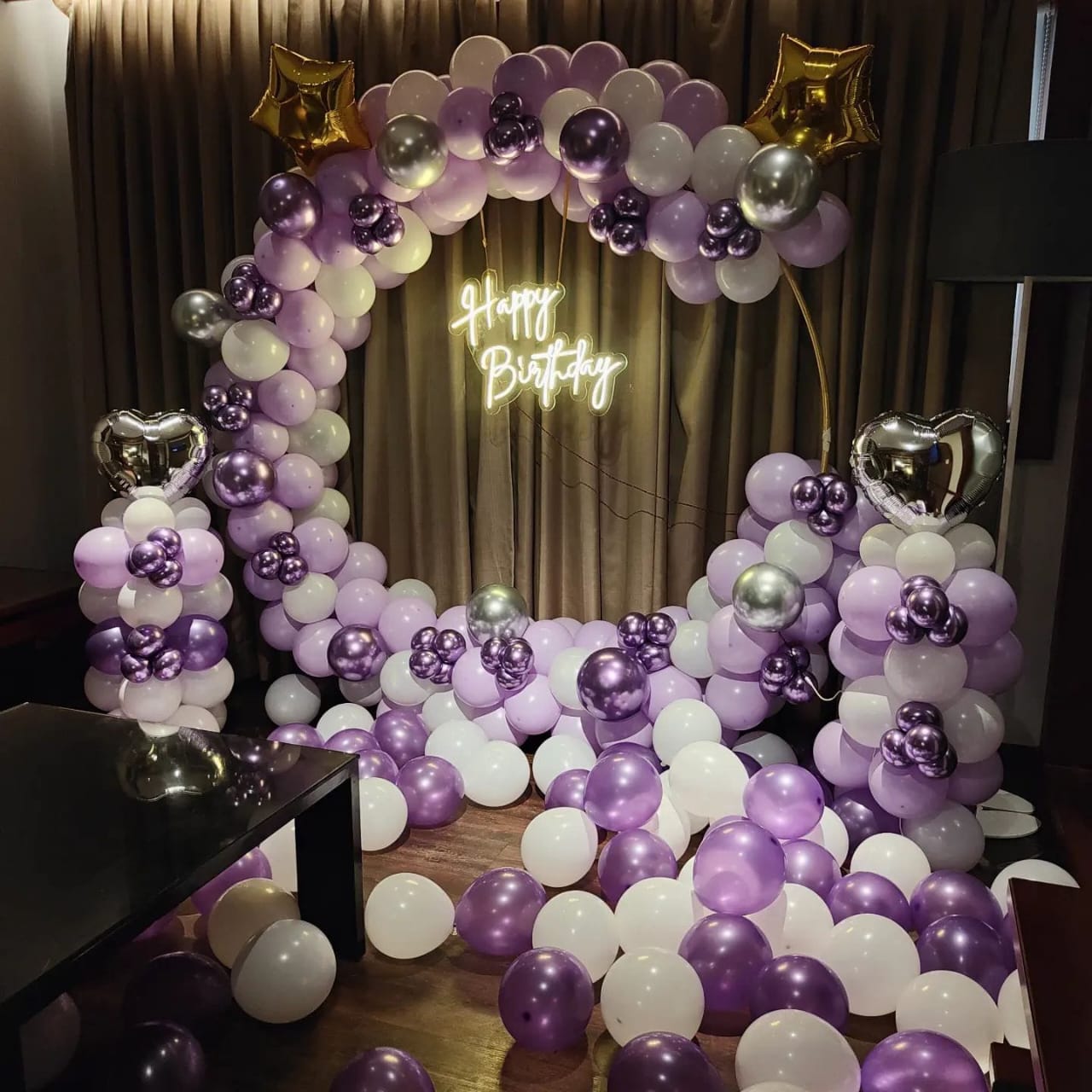 Lavender Ring Room Birthday Decoration