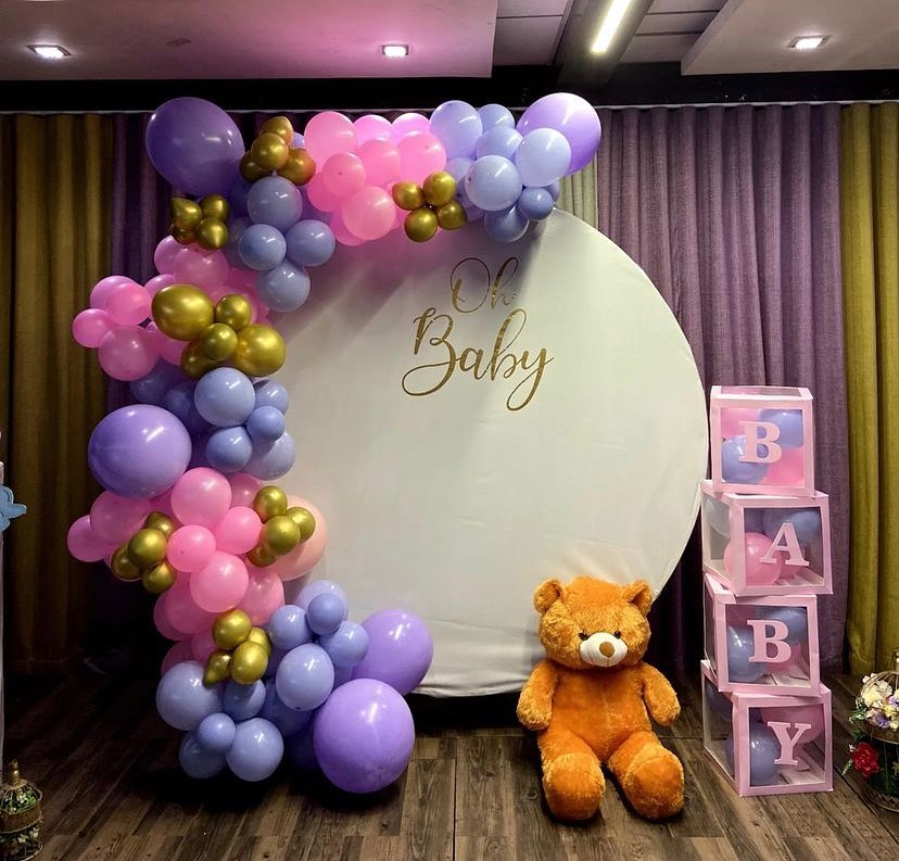 Oh Baby Purple & Pink Round Baby Shower