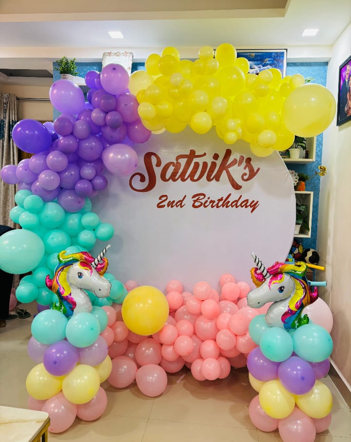 Unicorn Pastel Round Backdrop – balloon and flower decoration by ARVDecor